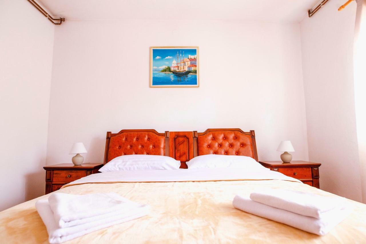 Family Silver Apartamento Šibenik Exterior foto